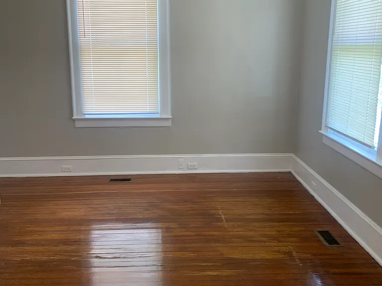 335 Grace St — Photo 21