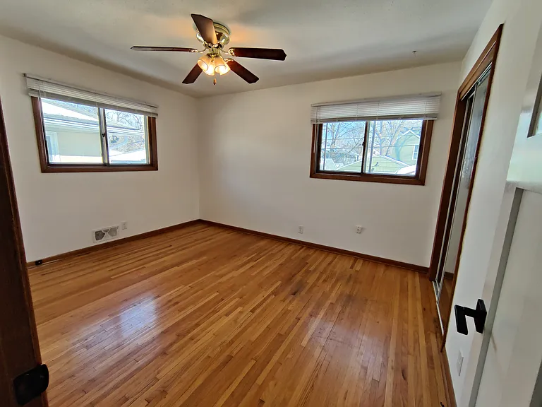 5729 Xerxes Ave S — Photo 9