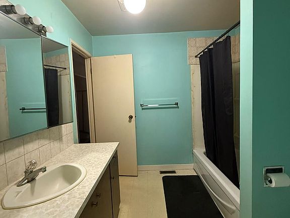 5th image of 1923 56th St NW