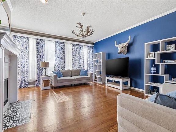 4th image of 5920 NE Ruby Ln