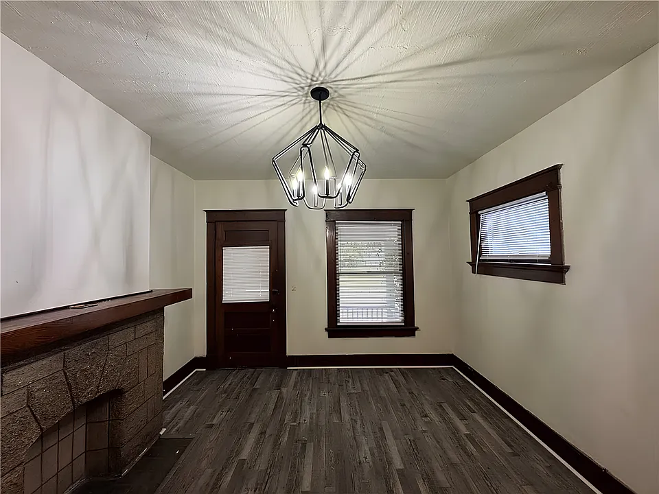114 Ridge Ave #116
