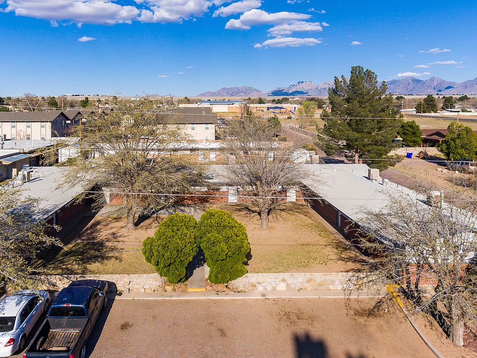 1st image of 2000 Desert Dr