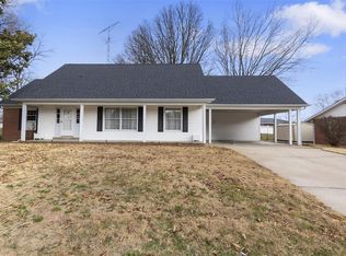 526 Mecker Rd, Perryville, MO 63775