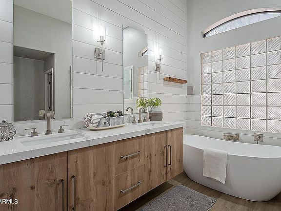 3rd image of 9023 E Caribbean Ln
