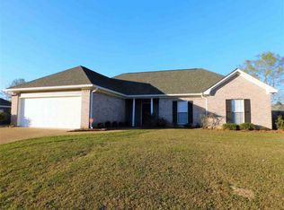 2042 S Cobblestone Cv, Brandon, MS 39042
