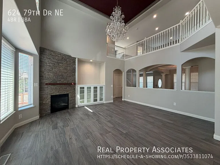 624 79th Dr NE — Photo 32