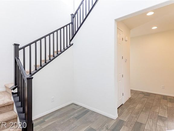 3rd image of 9958 Everlasting Ave