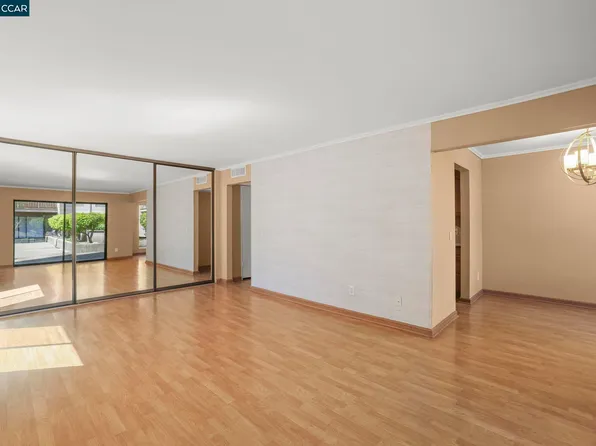 330 N Civic Dr APT 203, Walnut Creek, CA 94596