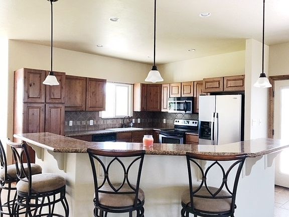 3rd image of 2666 I Rd