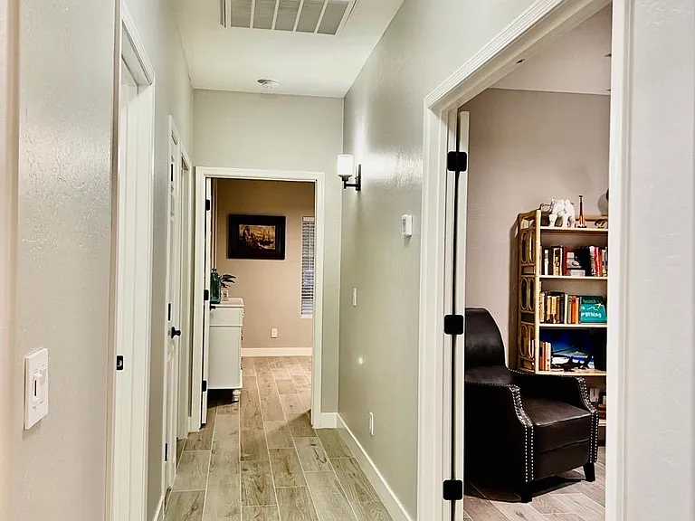 492 E Rainbow Dr — Photo 39
