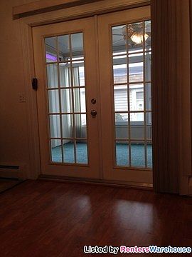 3rd image of 6071 Paris Ave N