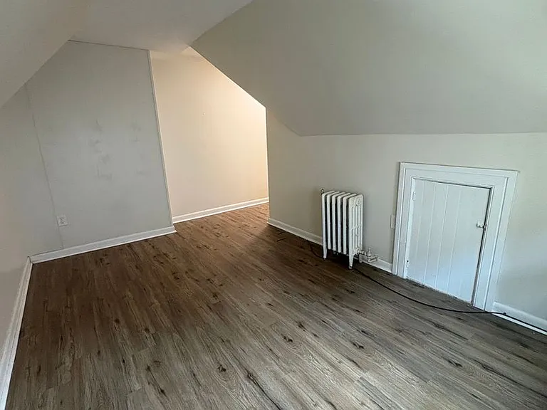 207 Main St — Photo 4