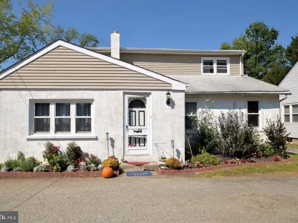 1051 W Butler Pike, Blue Bell, PA 19422
