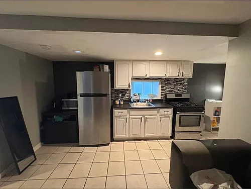 314 Bond St Photo 1