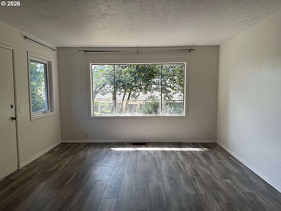 5th image of 2227 SE 70th Ave