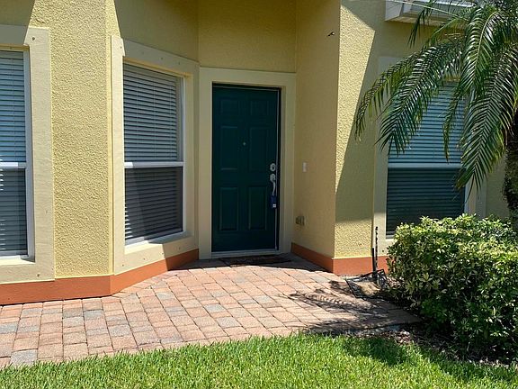 2nd image of 2770 Camberly Cir Unit 2770