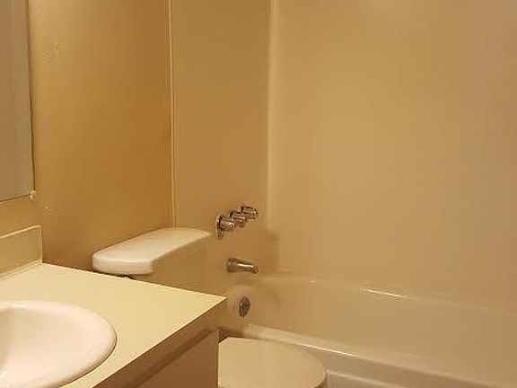 4th image of 7429 Rainier Ave S #303