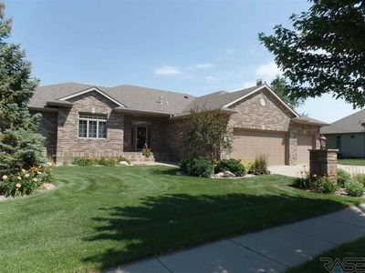 900 S Riverward Dr, Sioux Falls, SD, 57106