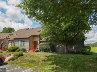 21 Hawk Valley Ln, Denver, PA 17517