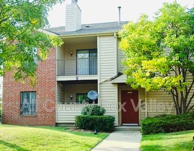 2028 N Rand Rd APT 103, Palatine, IL, 60074