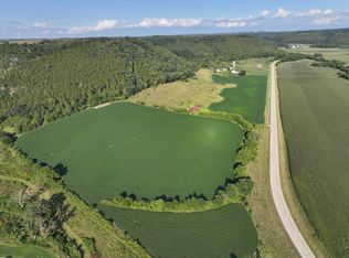 22390 County Road 15, Houston, MN 55943