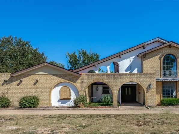 609 Green River Trl, Fort Worth, TX 76103