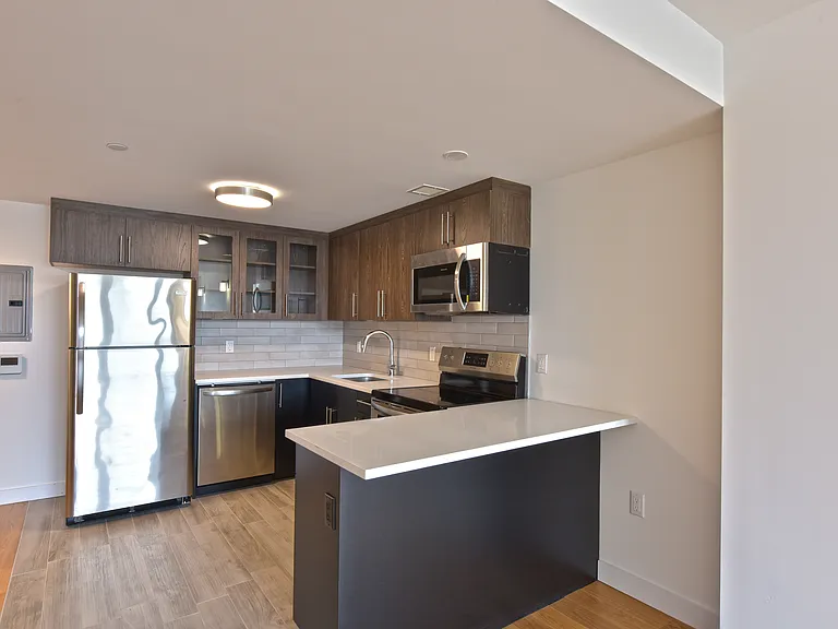 51-35 Reeder St #711 — Photo 5