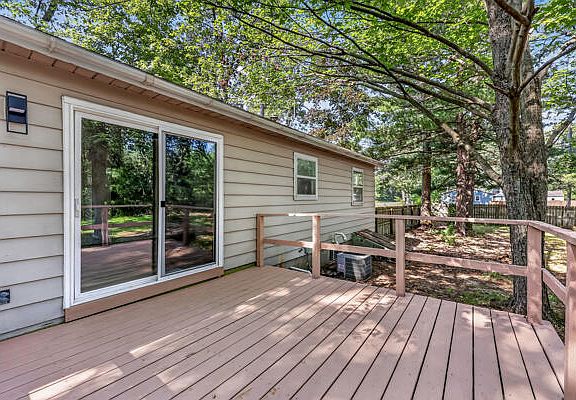 4th image of 3614 Hall Rd