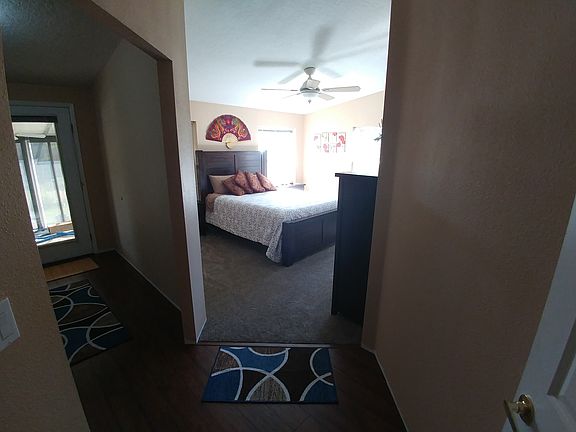 3rd image of 501 Tanglewood Dr