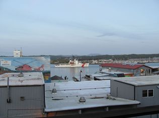 833 SW 13th St APT 3, Newport, OR 97365