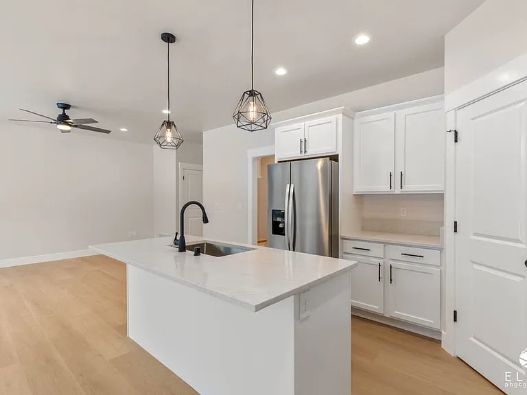 1725 N Lana Cir #A — Photo 5