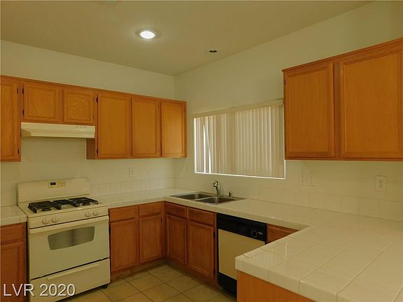 3rd image of 6230 Desert Lavender Ave