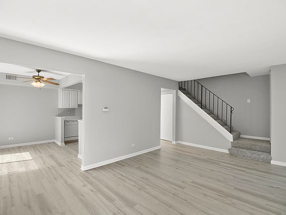 3rd image of 1723 Queensbury Cir #5931