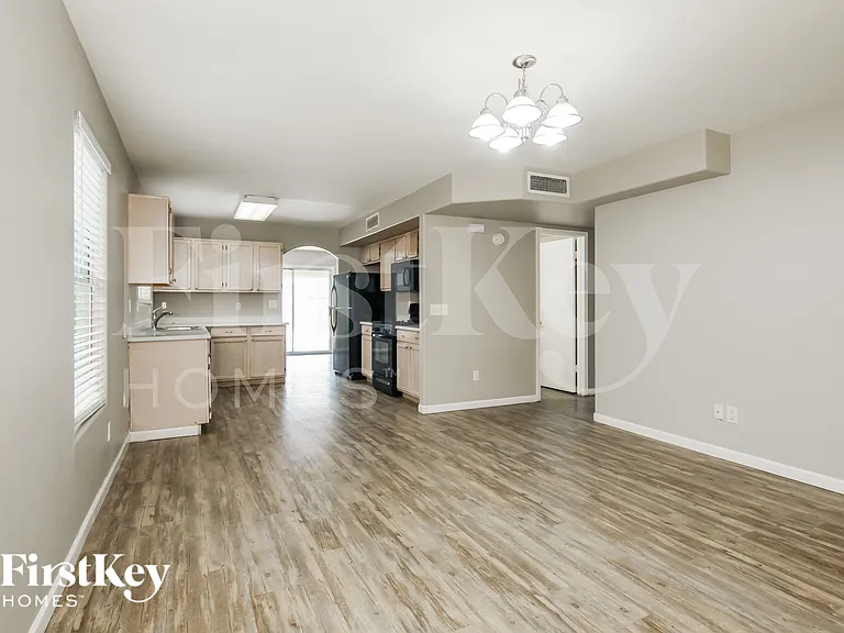 7570 W Comet Ave — Photo 7