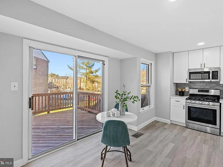 5606 Gresham Ln — Photo 16