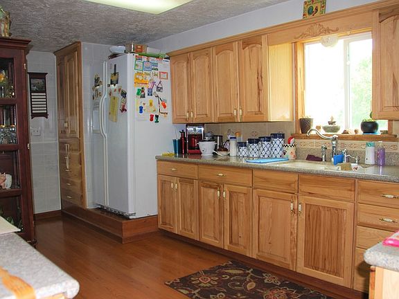 2nd image of 2295 W 900 S