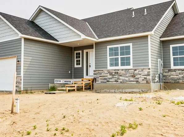 17425 Tyler St NE, Ham Lake, MN 55304
