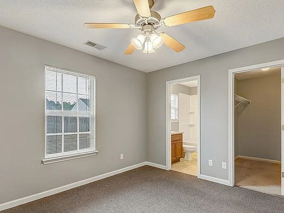 4th image of 126 Willow Dr