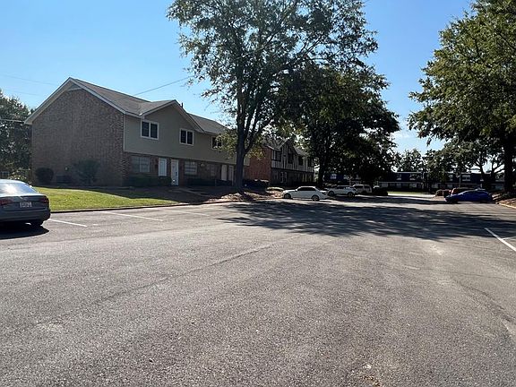 4th image of 2507 Redwood Ct