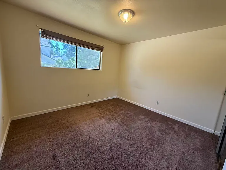 834 165th Ave NE — Photo 10