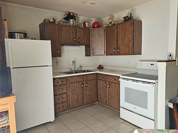 4th image of 1509 Amherst Ave