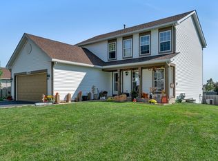 1306 Emington Ln, Minooka, IL 60447