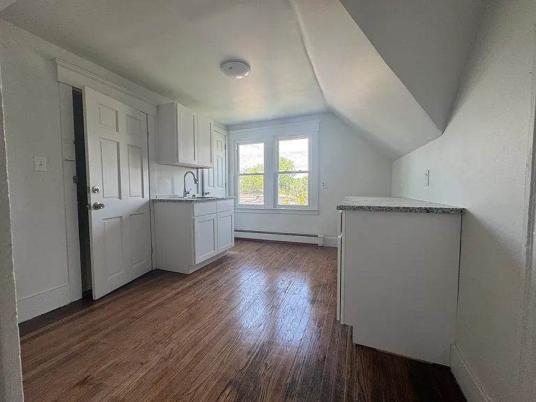 69 Frank St #C3 — Photo 9