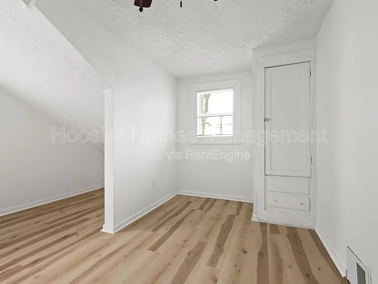 822 N Bradley Ave #822 — Photo 19
