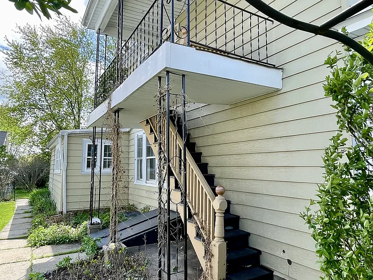 32 Wilmer Ave — Photo 18
