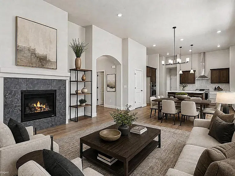 4 bed, 2975 sqft, $6,000 — Photo 4