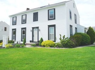 32547 S Roundhead Dr, Solon, OH 44139