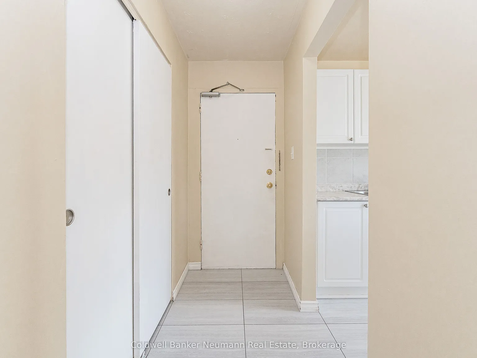 2 bed, $2,050 — Photo 3
