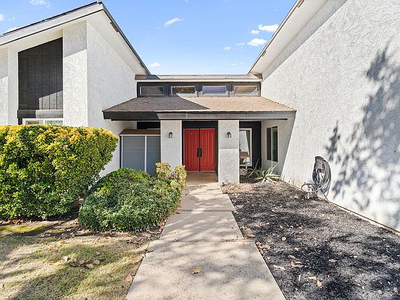 3rd image of 1233 S Spruce Street