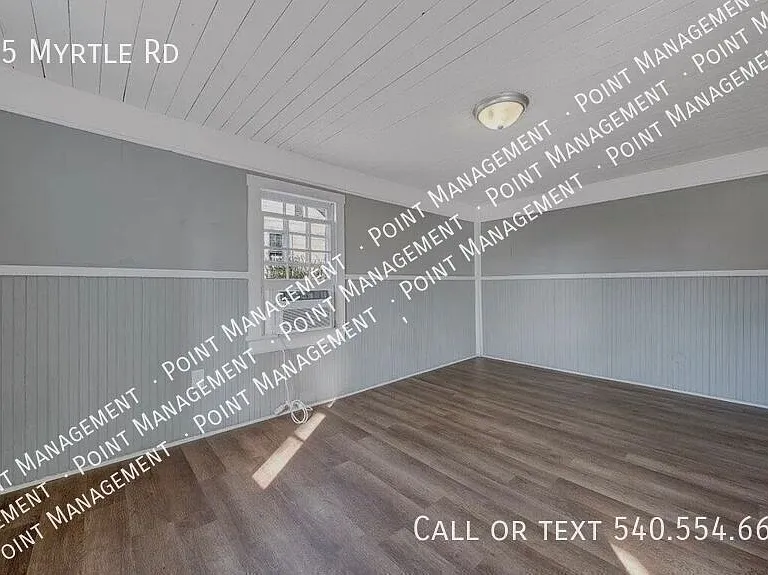 935 Myrtle Rd — Photo 13